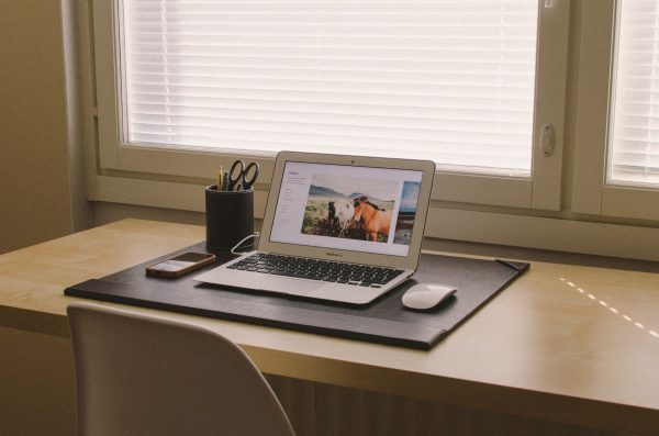 Stylish Dummy Chronograph Laptop
